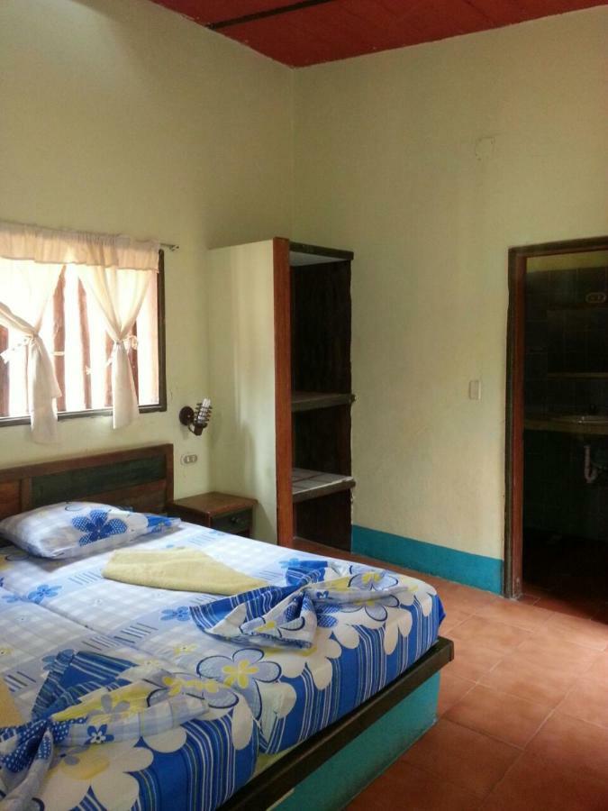 Hostal Nova Colonial Puerto Colombia エクステリア 写真